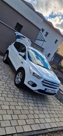 Ford Kuga 1,5 TDCi 4x2 88kW COOL & CONNECT COOL &...