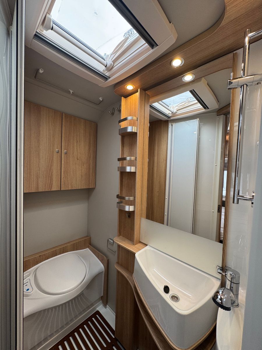 Fahrzeugabbildung Knaus SKI TI 650 MF PLATINUM SELECTION LUFTFEDERUNG 1H