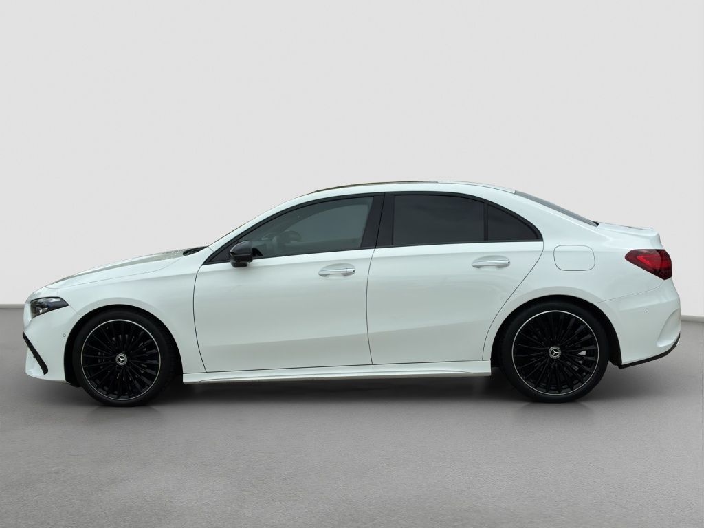 Fahrzeugabbildung Mercedes-Benz A 200 AMG PREMIUM+*NIGHT*PSD*HUD*M-BEAM*MEMORY*