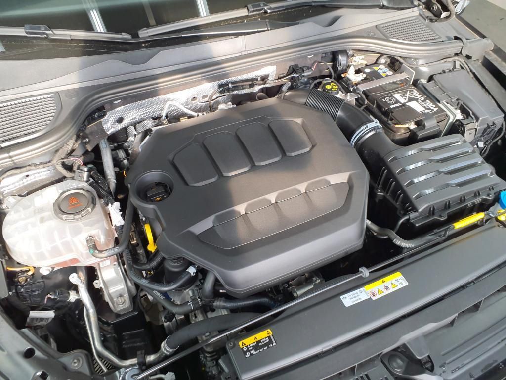 Volkswagen Golf GTI 2.0 TSI 180kW DSG Pano*AHK*Leder*RFK
