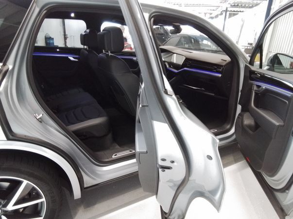 Touareg 3.0 TDI R-LINE IQ.LIGHT+LUFT+AHK+KAMERA+