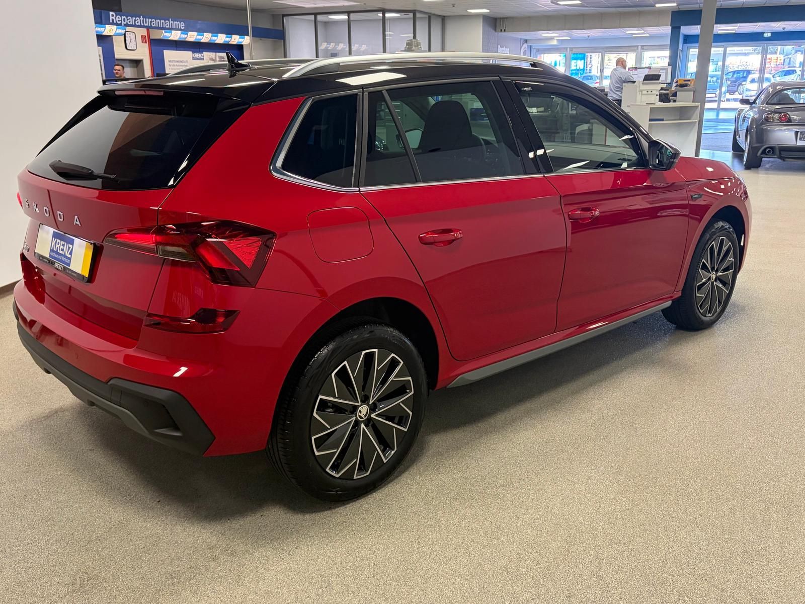 Fahrzeugabbildung SKODA Kamiq 1.0 TSI DSG First Edition+ACC+KAMER+MATRIX