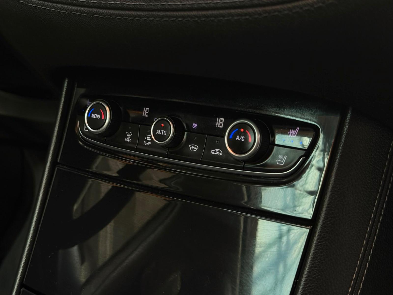 Opel Grandland (X) Innovation Panorama / 360° Kamera