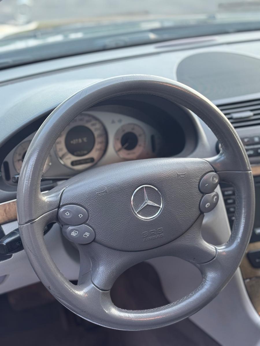 Mercedes-Benz E280 2008 — photo 13