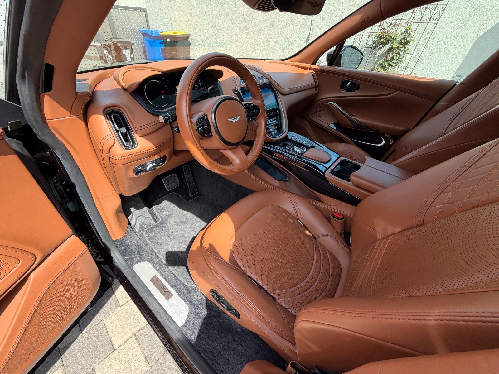 Aston Martin ASTON MARTIN DBX 4.0 V8 foto 18