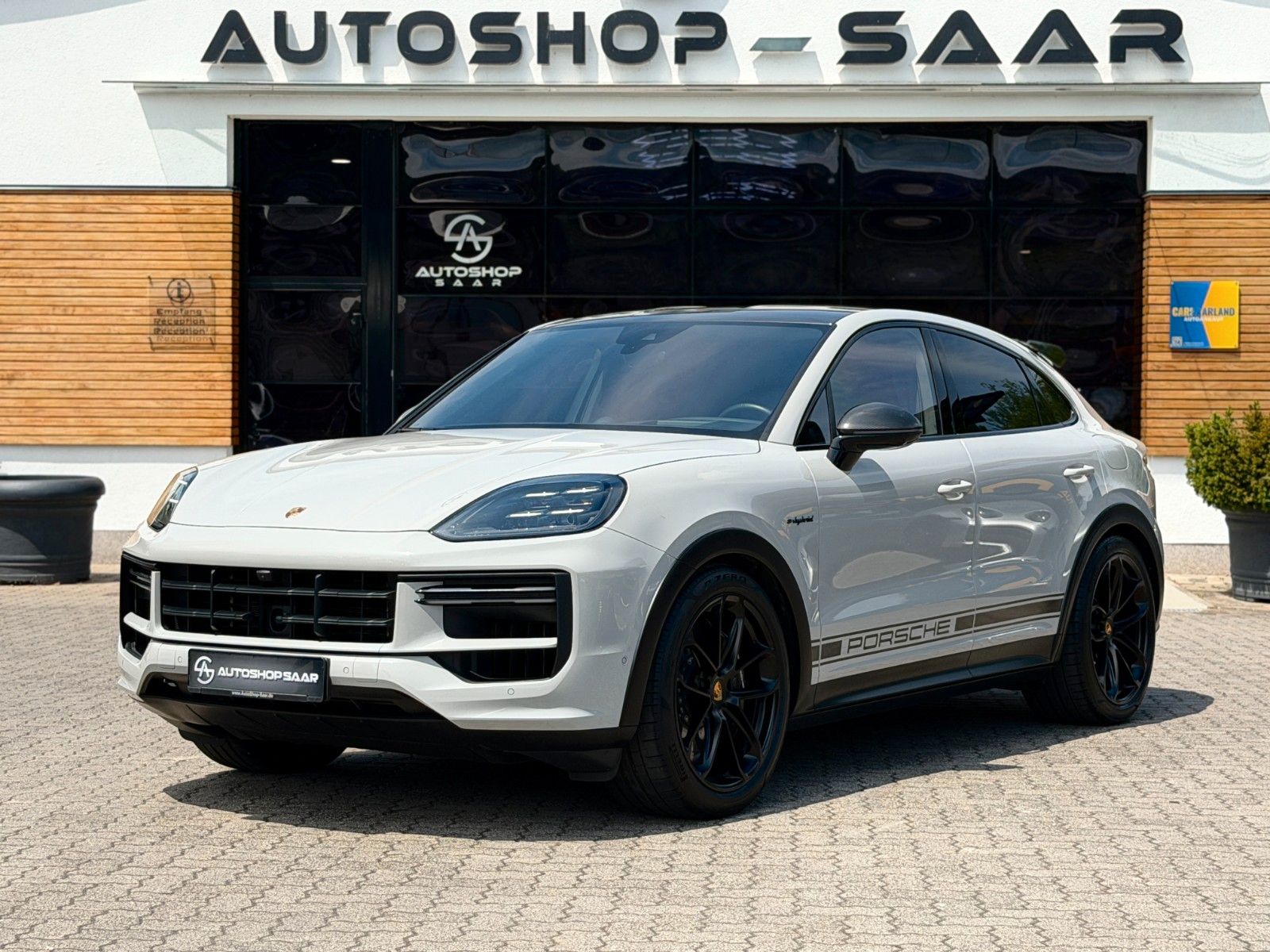 Porsche Cayenne Coupe Turbo E-Hybrid mit GT-Paket imagem 3