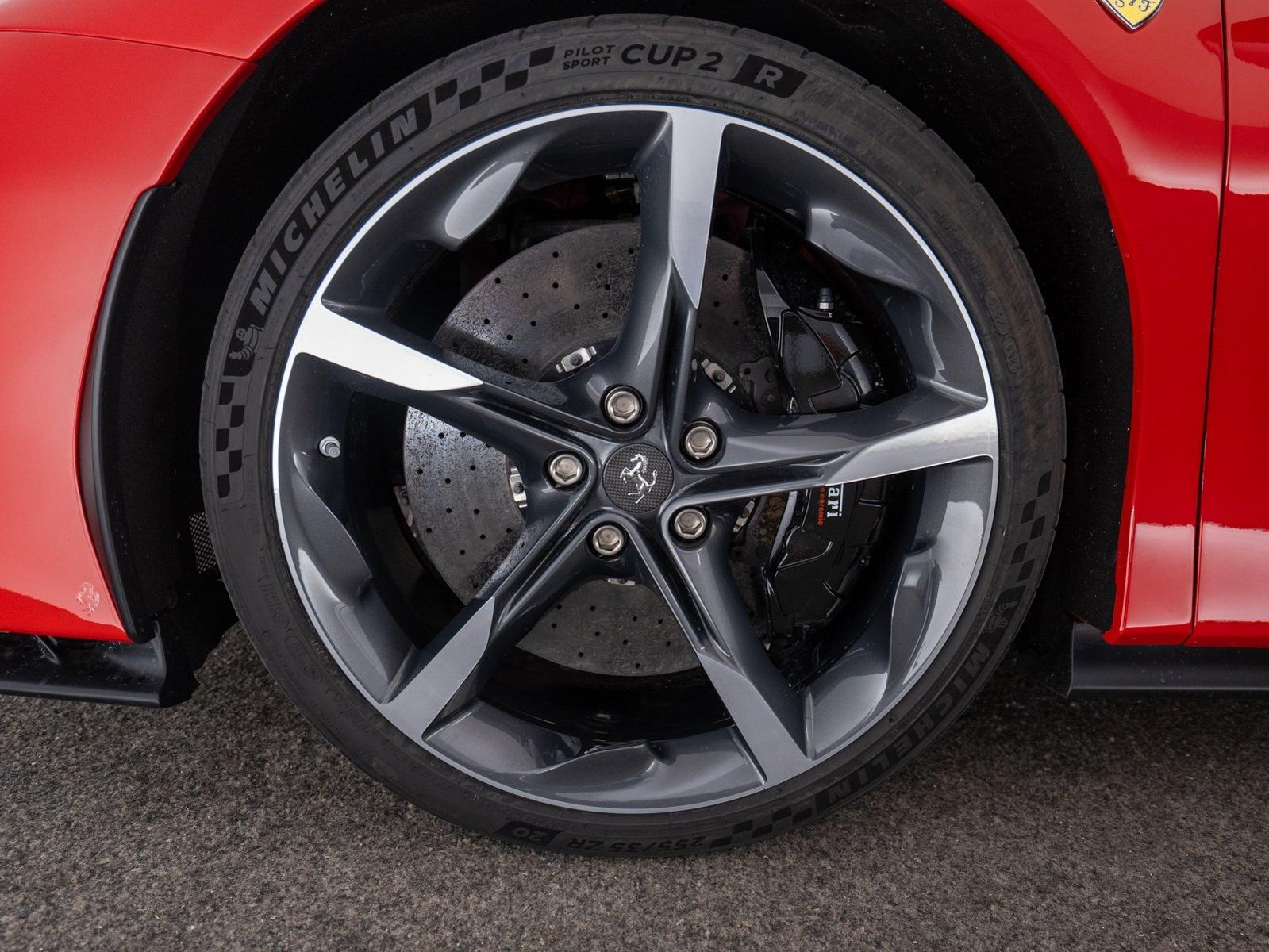 Ferrari SF90 Spider