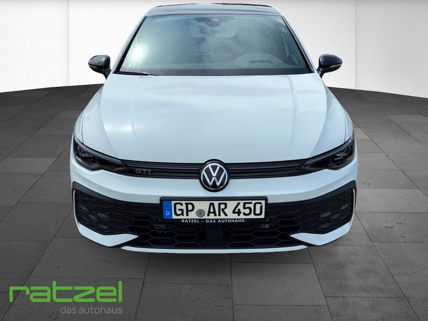 Fahrzeugabbildung Volkswagen Golf GTI VIII 2.0TSI DSG BBS-Felgen+LED+AHK+PDC