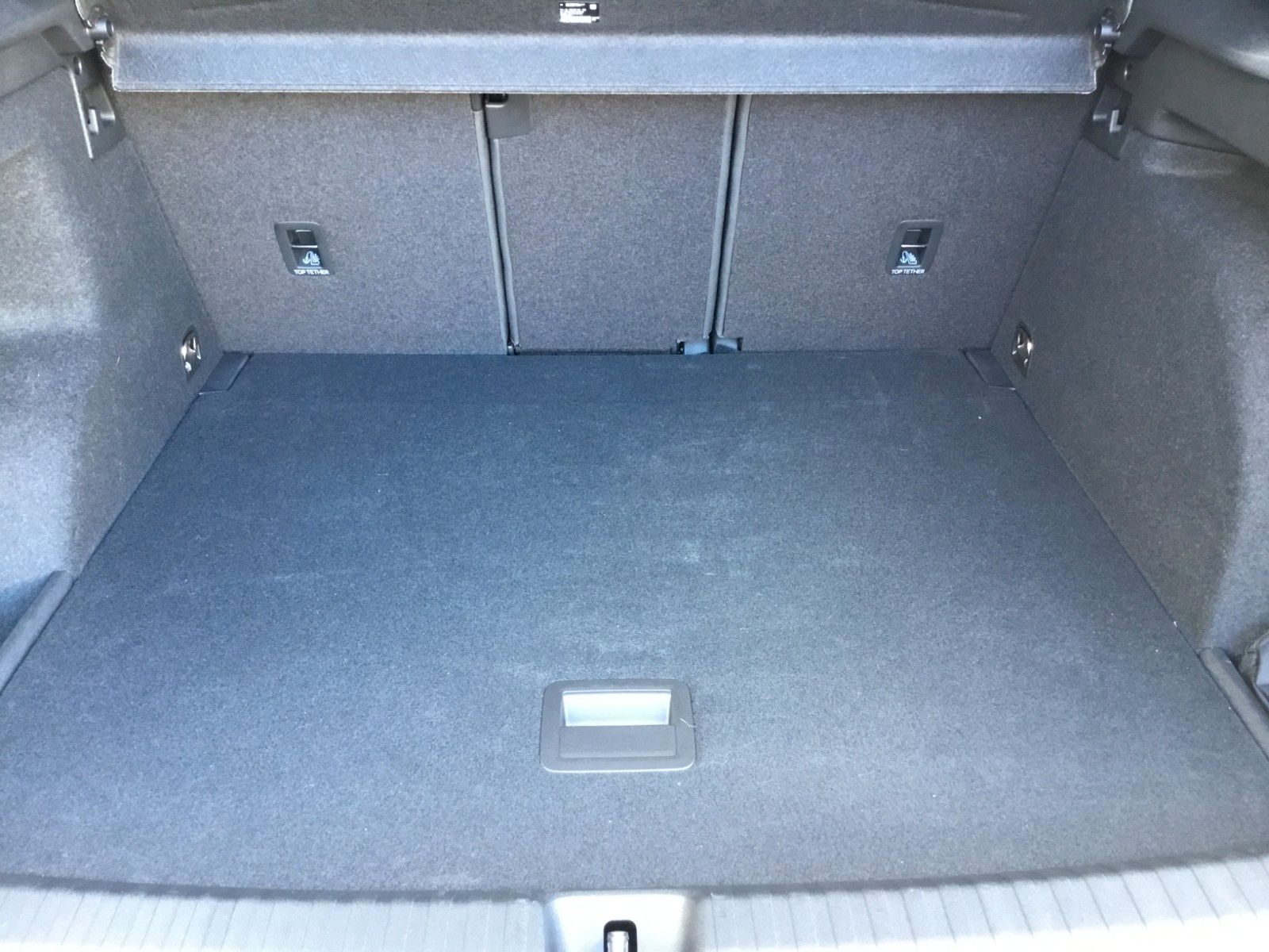 Fahrzeugabbildung CUPRA Terramar 2.0 TSI DSG 4Drive+Matrix+AHK+Pano+360°