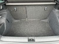 SKODA Kamiq 1.0 TSI DSG Selection PANO KAM MJ24 5J GAR bei Autohaus Landmann & Maier OHG