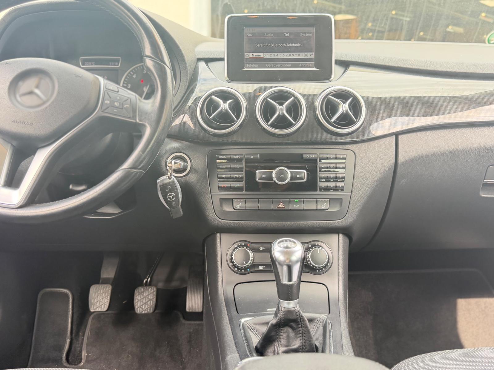 Mercedes-Benz B 180*82TKM*