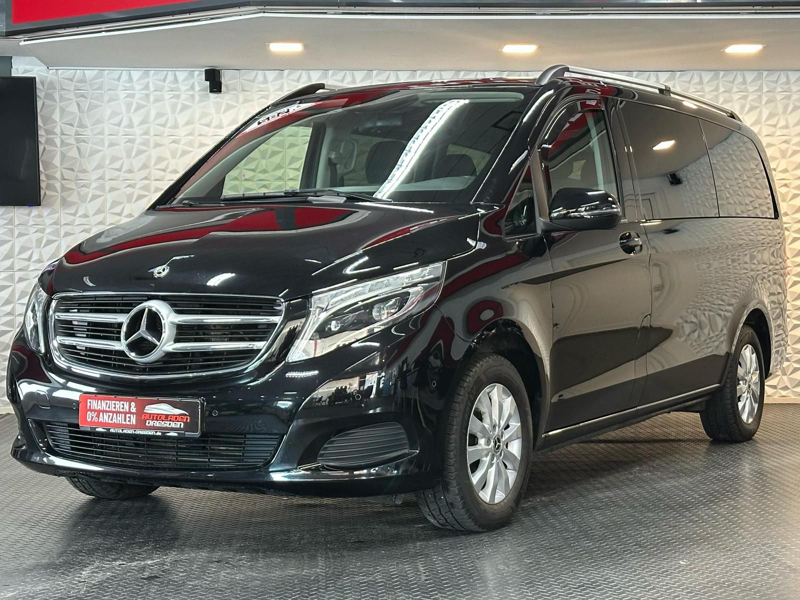 MERCEDES-BENZ V220d LANG LED#AHK#NAVI#PDC#TEMPO#SHZ#8SITZE - Image 4