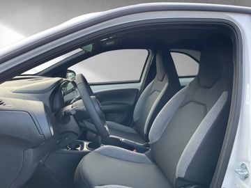 Toyota Aygo X 1.0 Business Edition *ACC*CAM*CARPLAY*SHZ
