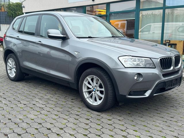 BMW X3 xDrive 20 i Auto.KAM+SHZ+TEMPO+MFL+NAVI+