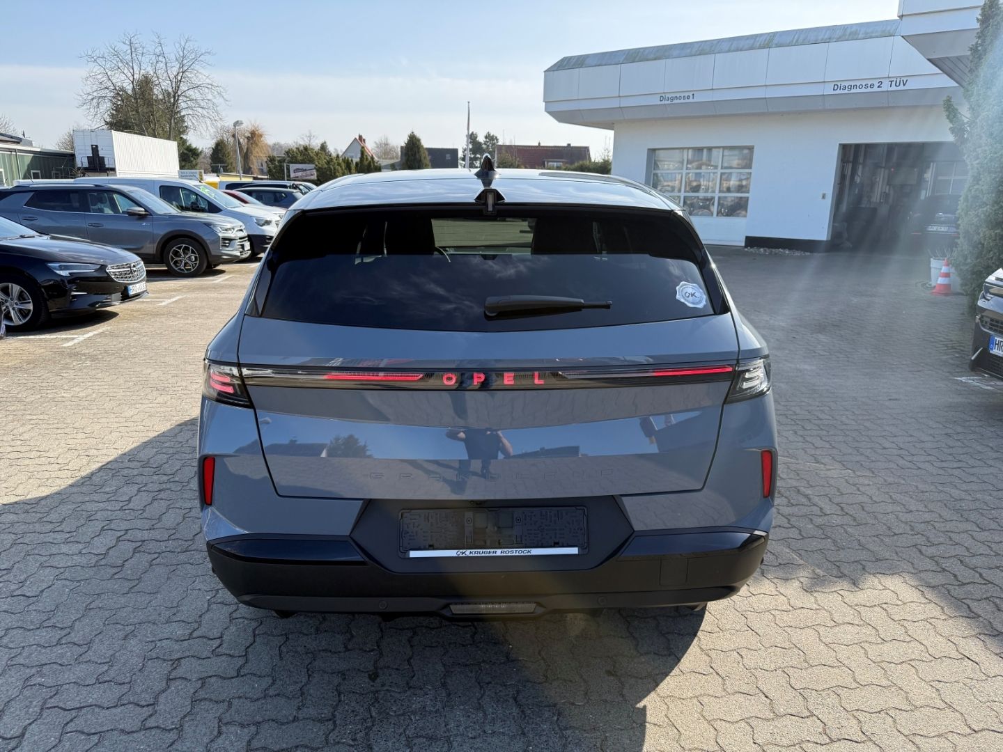 Fahrzeugabbildung Opel Grandland 1.2 48V Mild-Hybrid Ultimate mit AHK