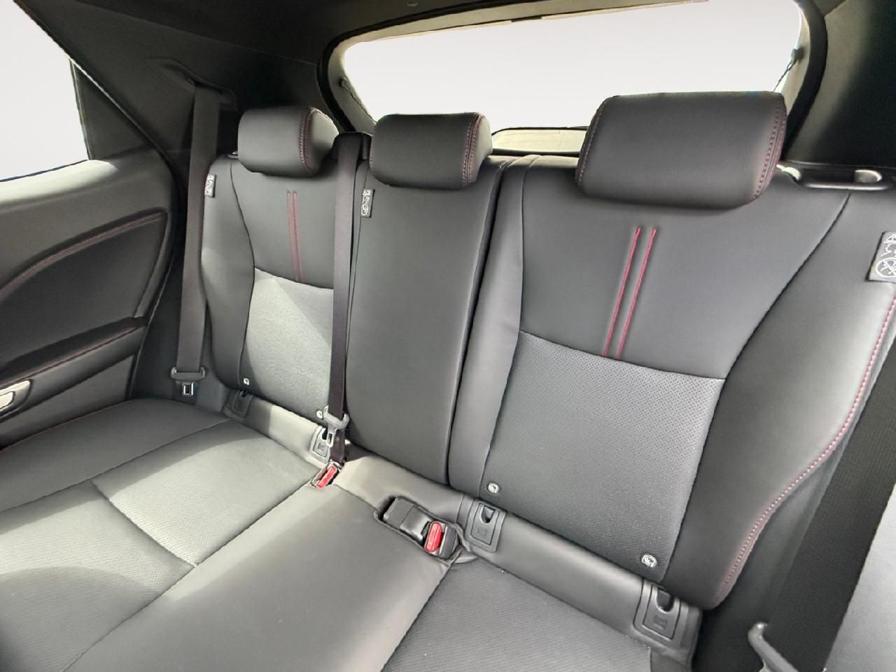 Fahrzeugabbildung Lexus LBX E-Four Emotion