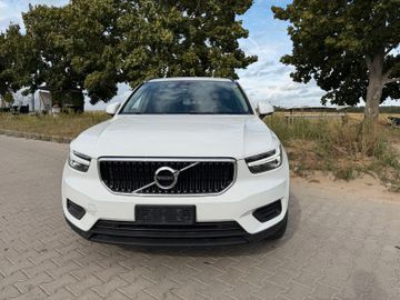 Volvo XC40 - 2