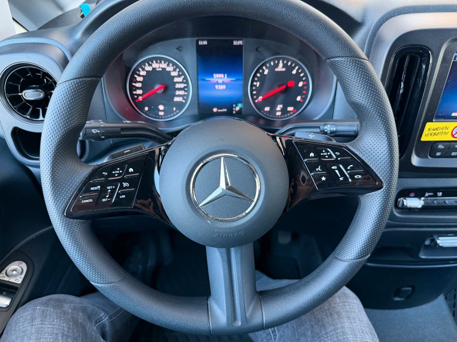 Fahrzeugabbildung Mercedes-Benz Vito 116 CDI 9G Klima AHK2,5to