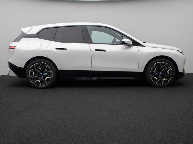 Foto Nummer 5: BMW iX