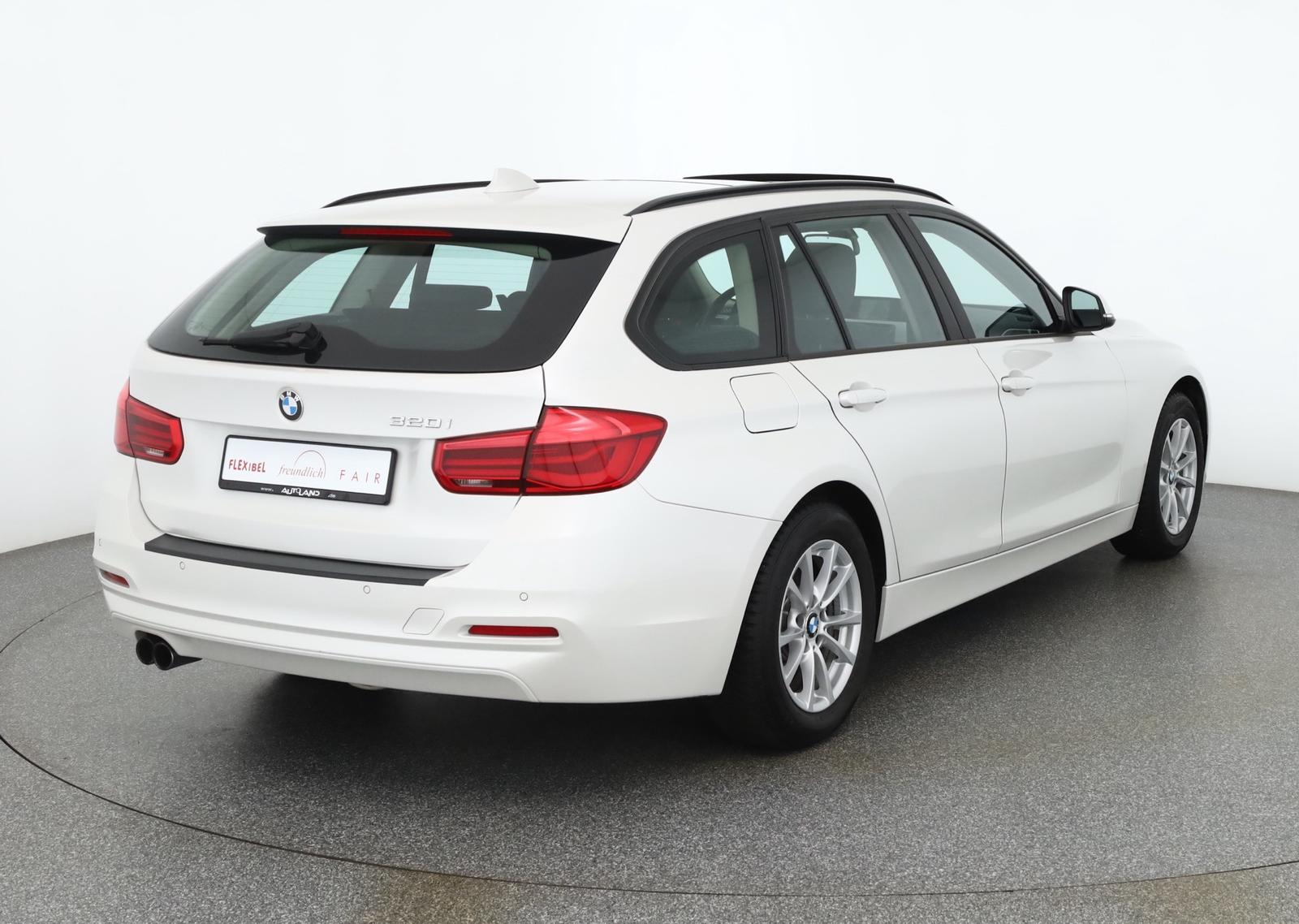 BMW 320i Touring Advantage LED Navi Schiebedach AHK