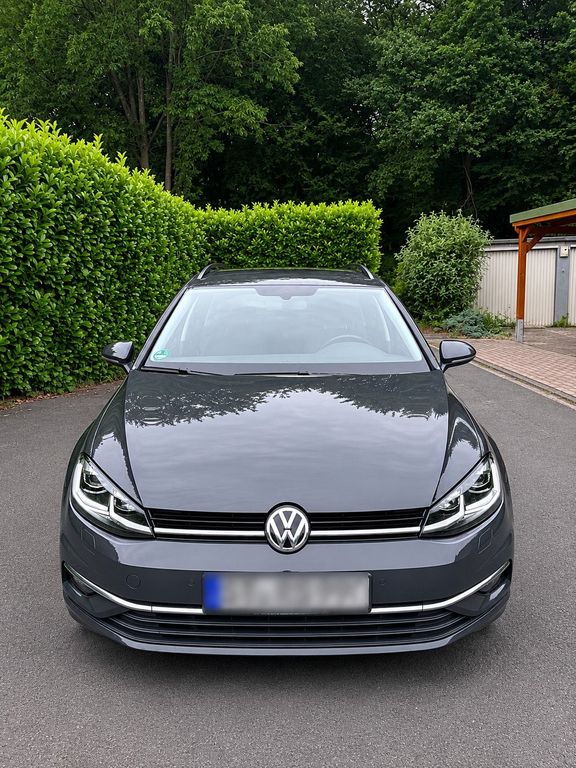 Image of Volkswagen Golf