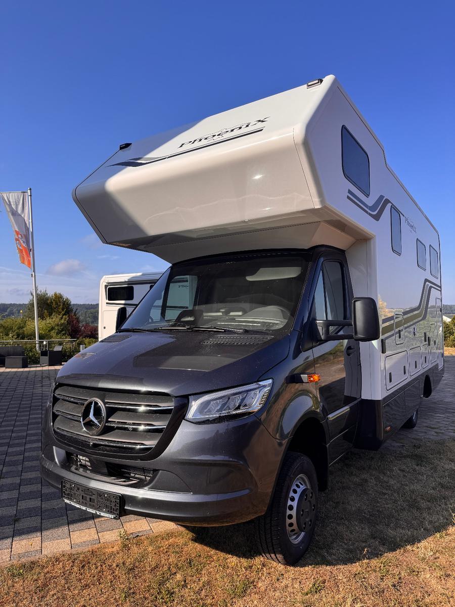 Phoenix PhoeniX Star 7200 RSL auf  Mercedes-Sprinter 4x4