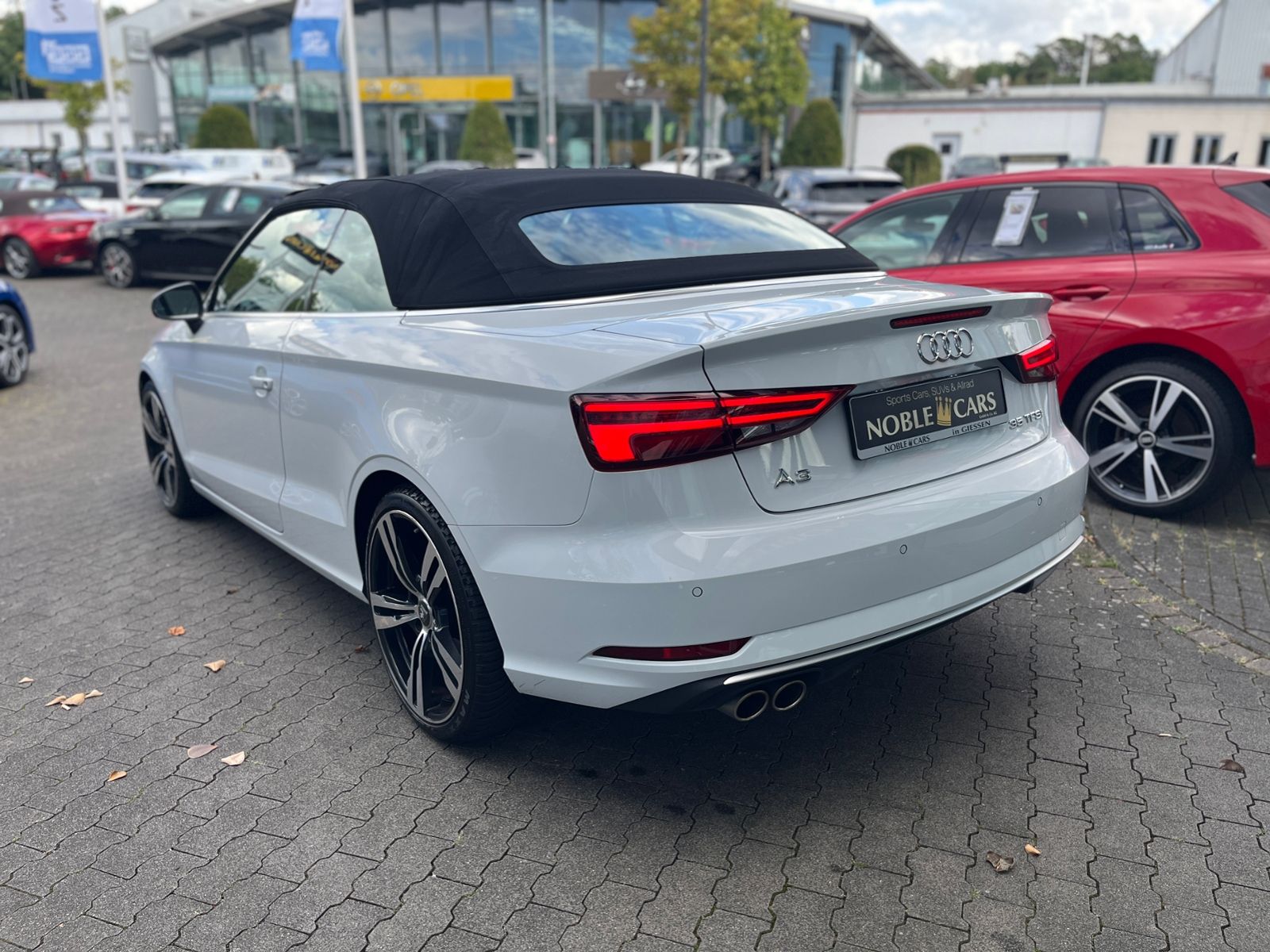 Fahrzeugabbildung Audi A3 Cabriolet Sport 35 TFSI S tronic AHK NAVI LED