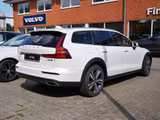 Volvo V60 Cross Country B5 AWD Pro - Volvo: V5