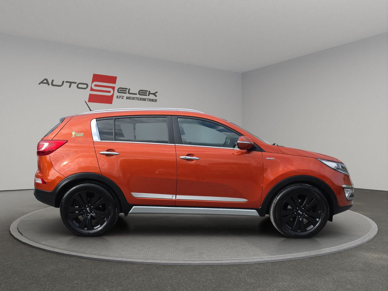 Fahrzeugabbildung Kia Sportage  ALLRAD 4X4 AUTOMAT/PANORAMA/NAVI/XENON