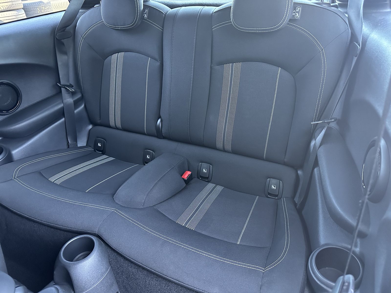 Fahrzeugabbildung MINI John Cooper Works Sport-Aut NAV+LED+DIGDISPL+ACC