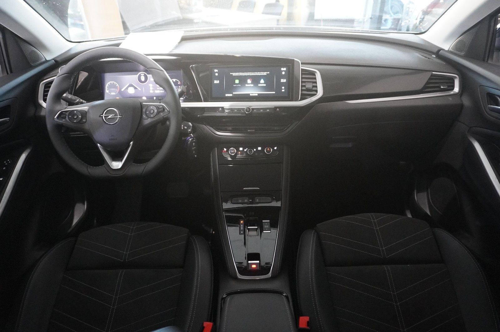 Fahrzeugabbildung Opel Grandland (X) 1.2T GS SPORT NAVI/LED/KAMERA/VIRT