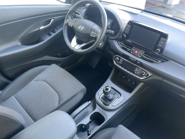 Fahrzeugabbildung Hyundai i30 1.5 T-GDI Mild-Hybrid, Edition 30 Autom. Rüc
