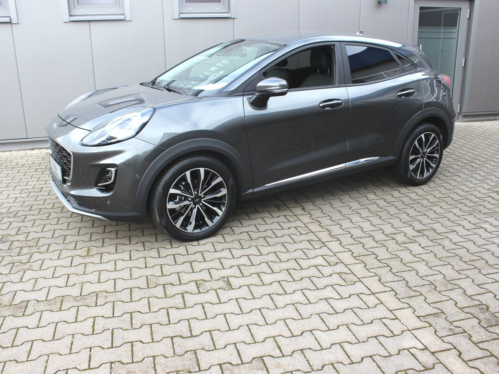 Fahrzeugabbildung Ford Puma Titanium X