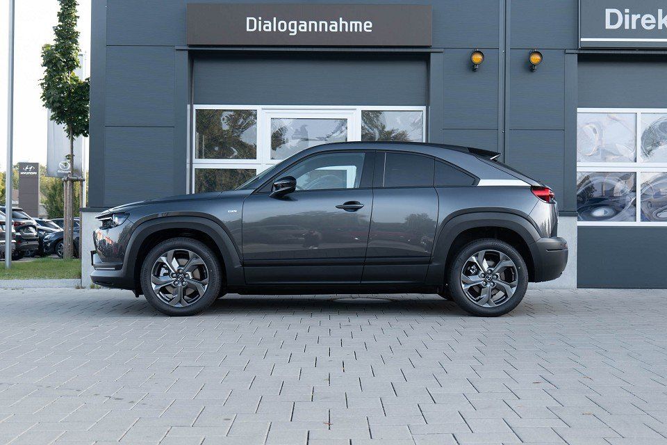 Fahrzeugabbildung Mazda MX-30 35,5kWh 145PS ADVANTAGE EV