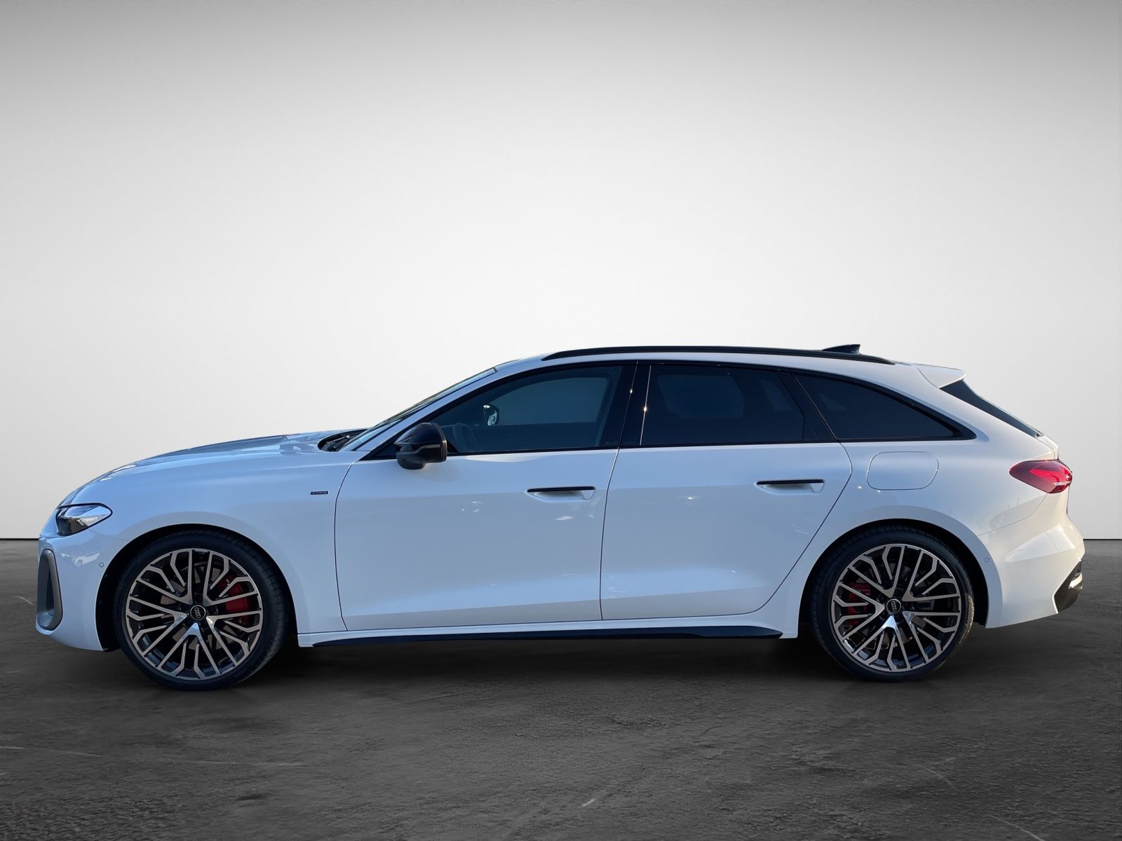 Audi A5 Avant TFSI e-hybrid S tronic quattro s line e imagem 3