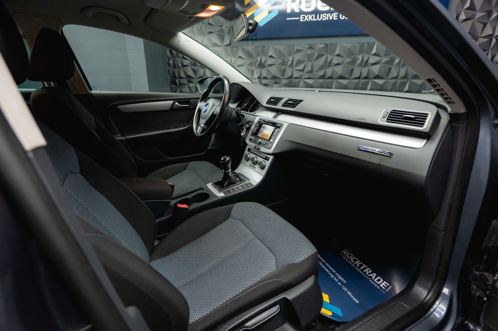 Fahrzeugabbildung Volkswagen Passat Variant 1.6 TDI Trendline BlueMotion TÜV