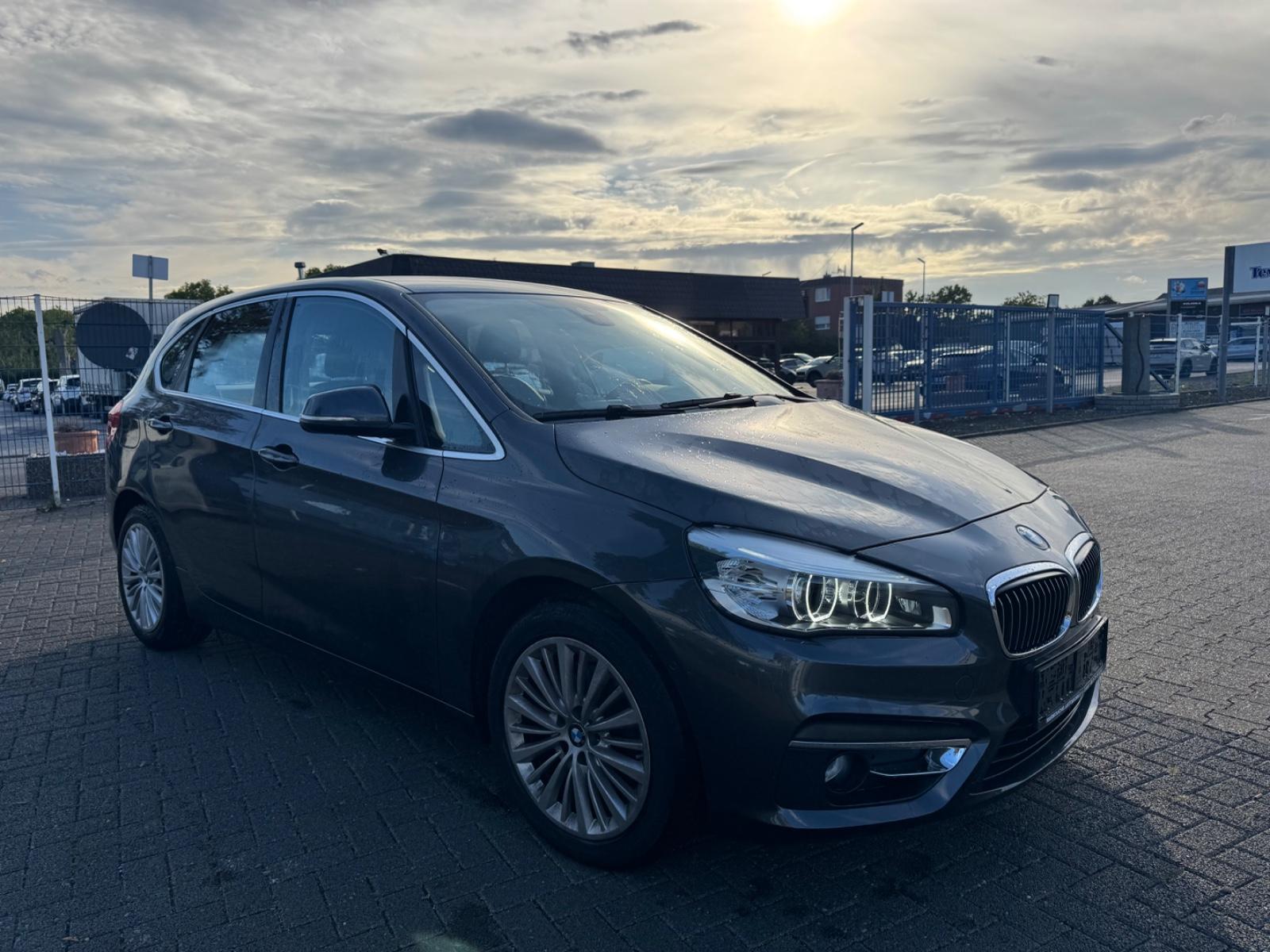 BMW 218 Active Tourer 218i Luxury Line*AUTOMATIK*