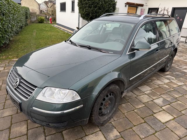 Volkswagen Passat Variant 2.5 TDI Highline 4Motion Klima