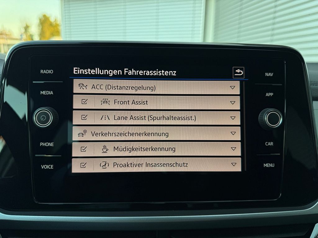 T-Roc 1.0 TSI LIFE *NAVI*KEYLESS*REARVIEW*