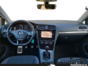 Fahrzeugabbildung Volkswagen Golf 7 Variant Join 1.0 TSI Navi App Connect SHZ