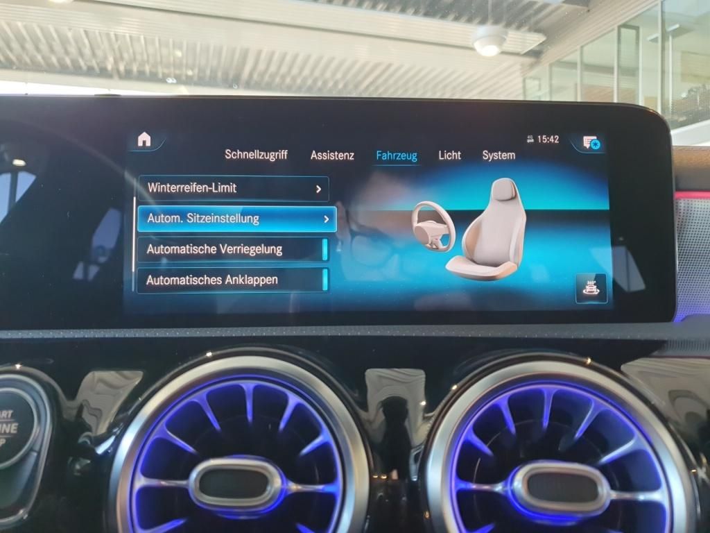 Fahrzeugabbildung Mercedes-Benz CLA 250 e Shooting Brake AMG Line*Night Paket