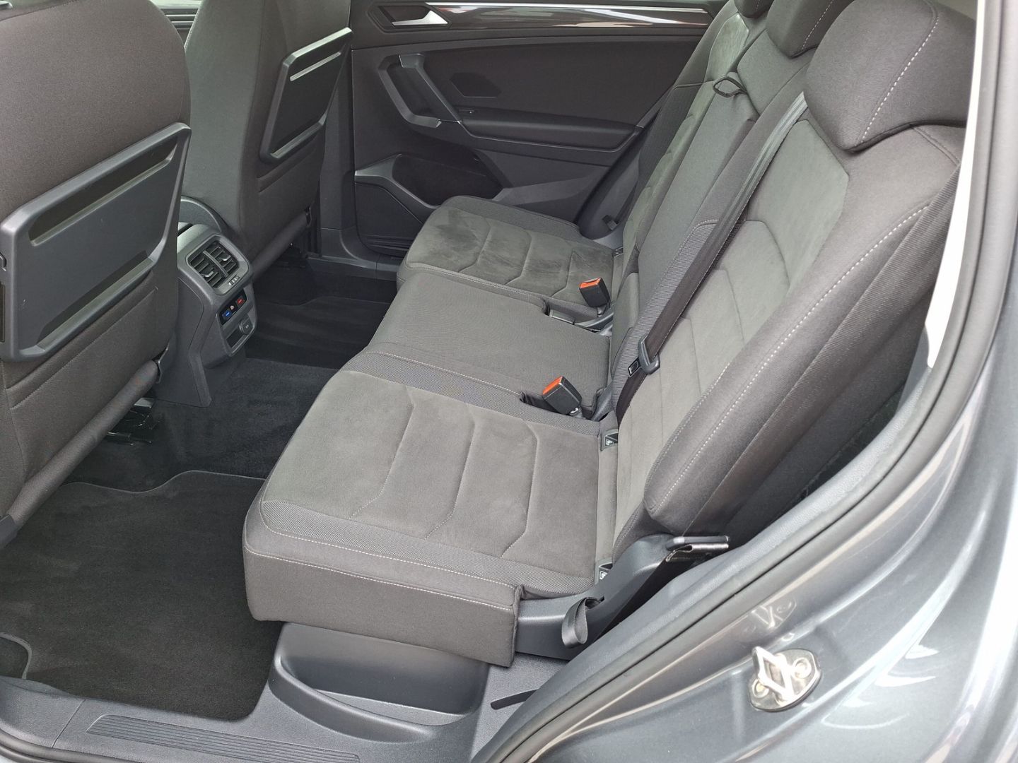 Tiguan Allspace 2.0 TDI Highline 4M *PANO*NAVI*K