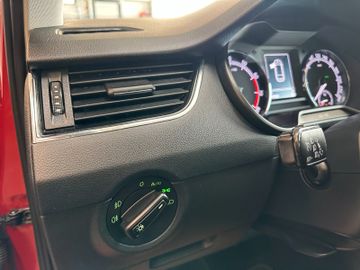 Skoda Octavia Combi Ambition 4x4 *ACC*PDC*