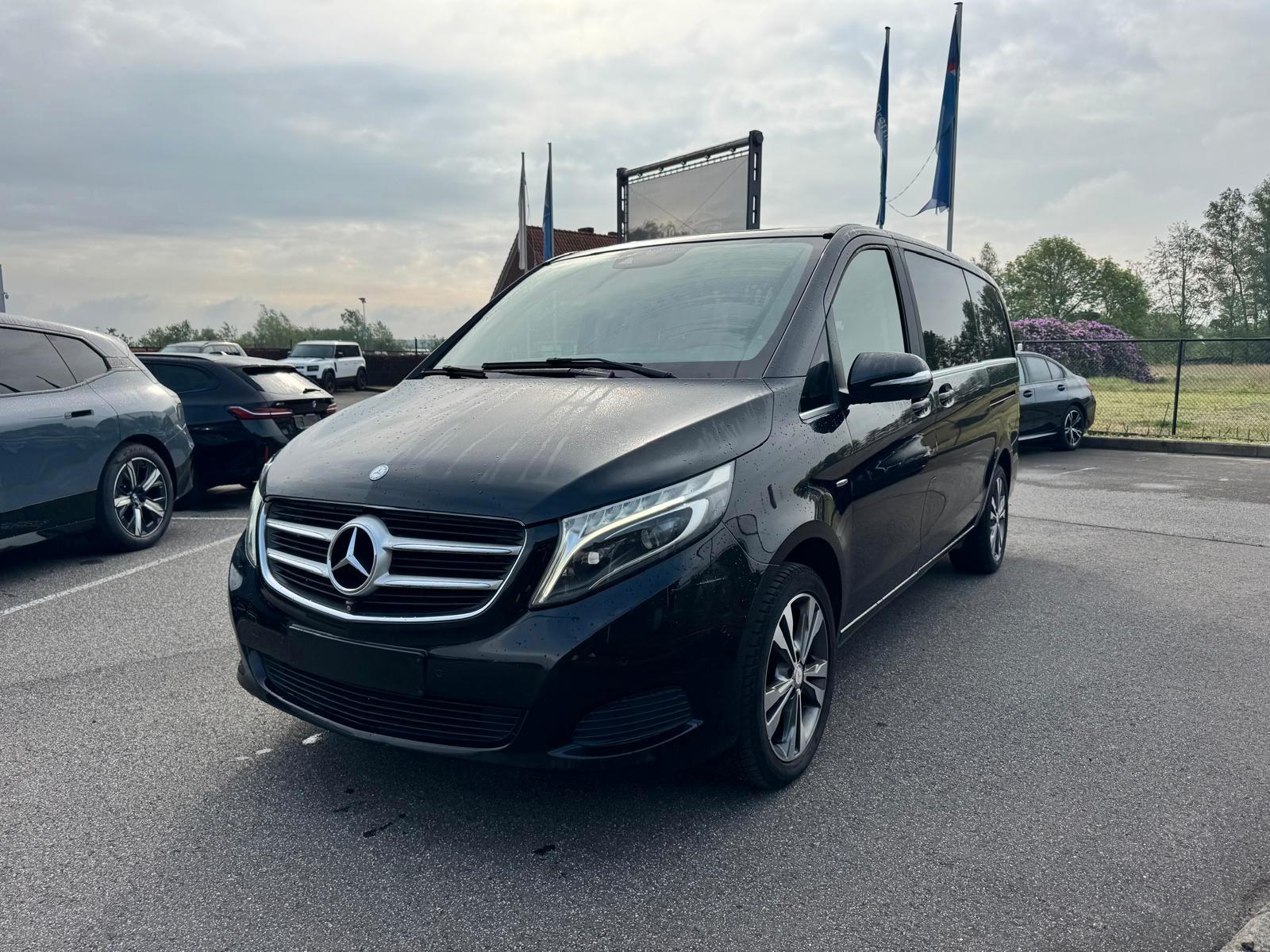 Mercedes-Benz V220d Lang 7 SZ / 360Cam / Avantgarde