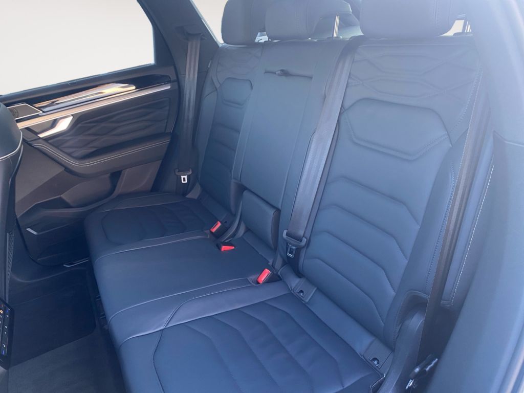 Fahrzeugabbildung Volkswagen Touareg 3.0 V6 TDI SCR 4Motion Aut. R-Line