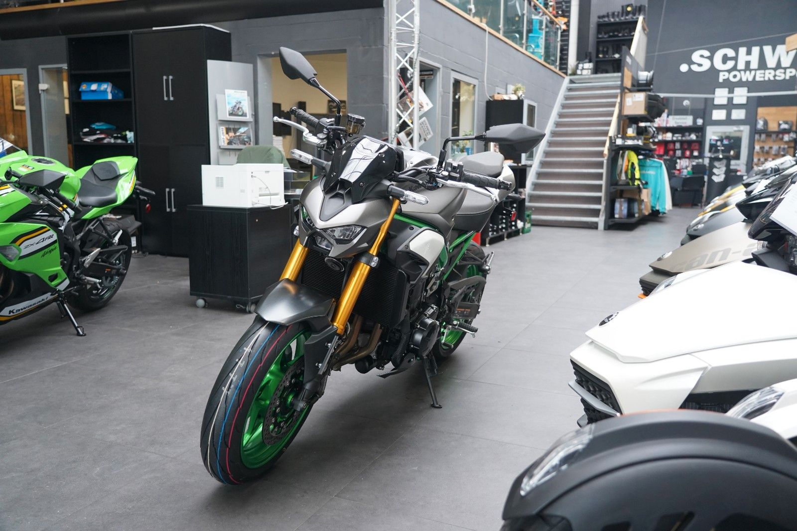 Fahrzeugabbildung Kawasaki Z900SE 2026 4 Jahre Garantie