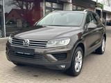 Volkswagen Touareg V6 TDI Terrain Tech PANO/ TÜV/ MEM - gebrauchte VW Touareg aus dem Jahr 2014