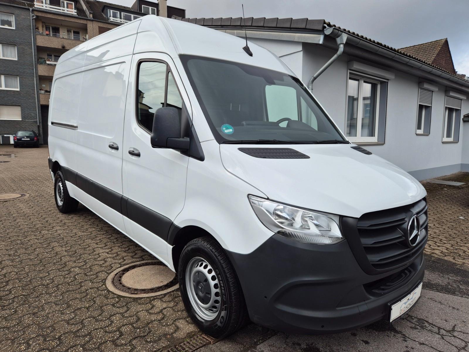 Mercedes-Benz Sprinter Kasten 215 CDI*Temp*Camera*Sitzheizung*