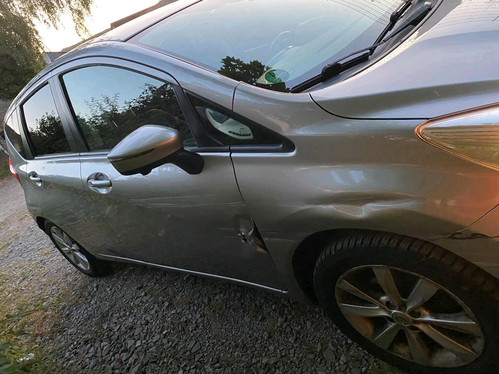 Nissan Note 2014 — photo 12