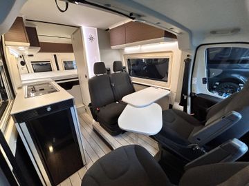 Westfalia Columbus 600 D 350W SOLAR 185Ah LITHIUM  AHK LED